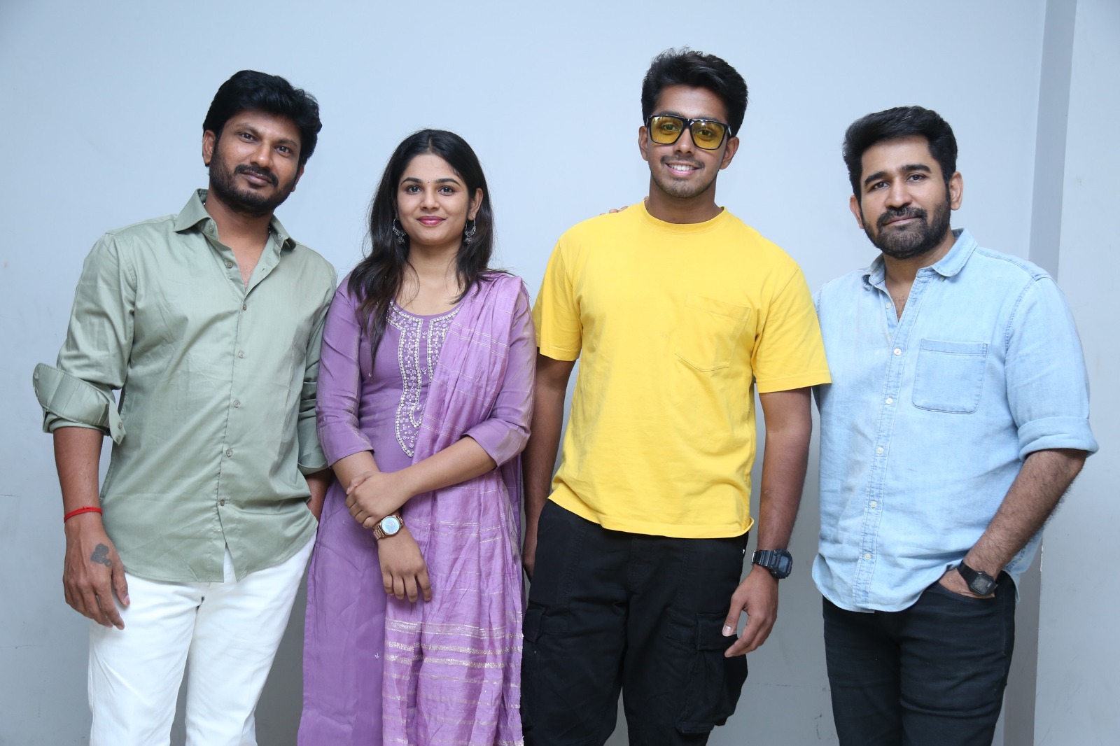 Ganesh Chandra RK Dhanusha Ajay Dhishan Vijay Antony event pose