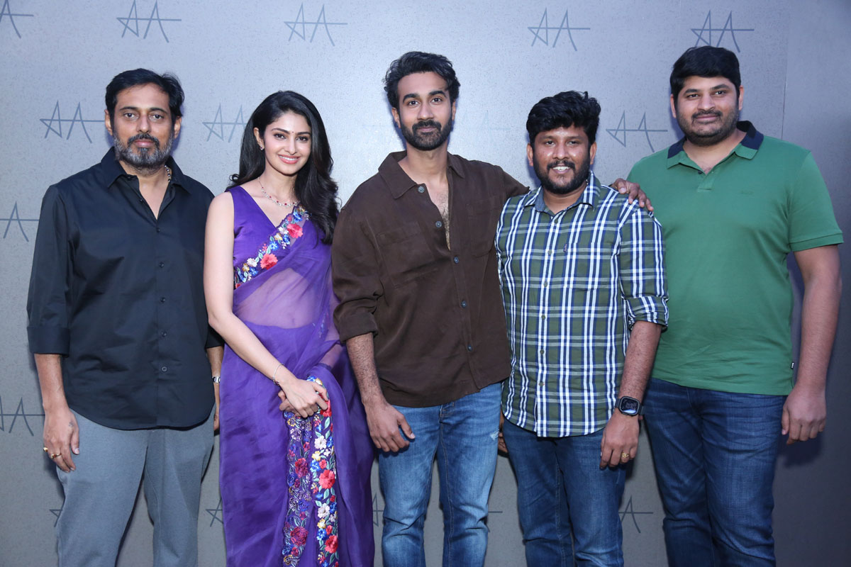 Ajay Kumar Raju Manasa Santosh Ashwin Dheeraj pose