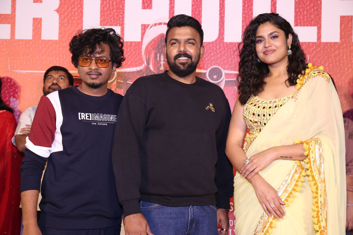Kasyap Sreenivas with Tharun Bhascker and Faria Abdullah pose