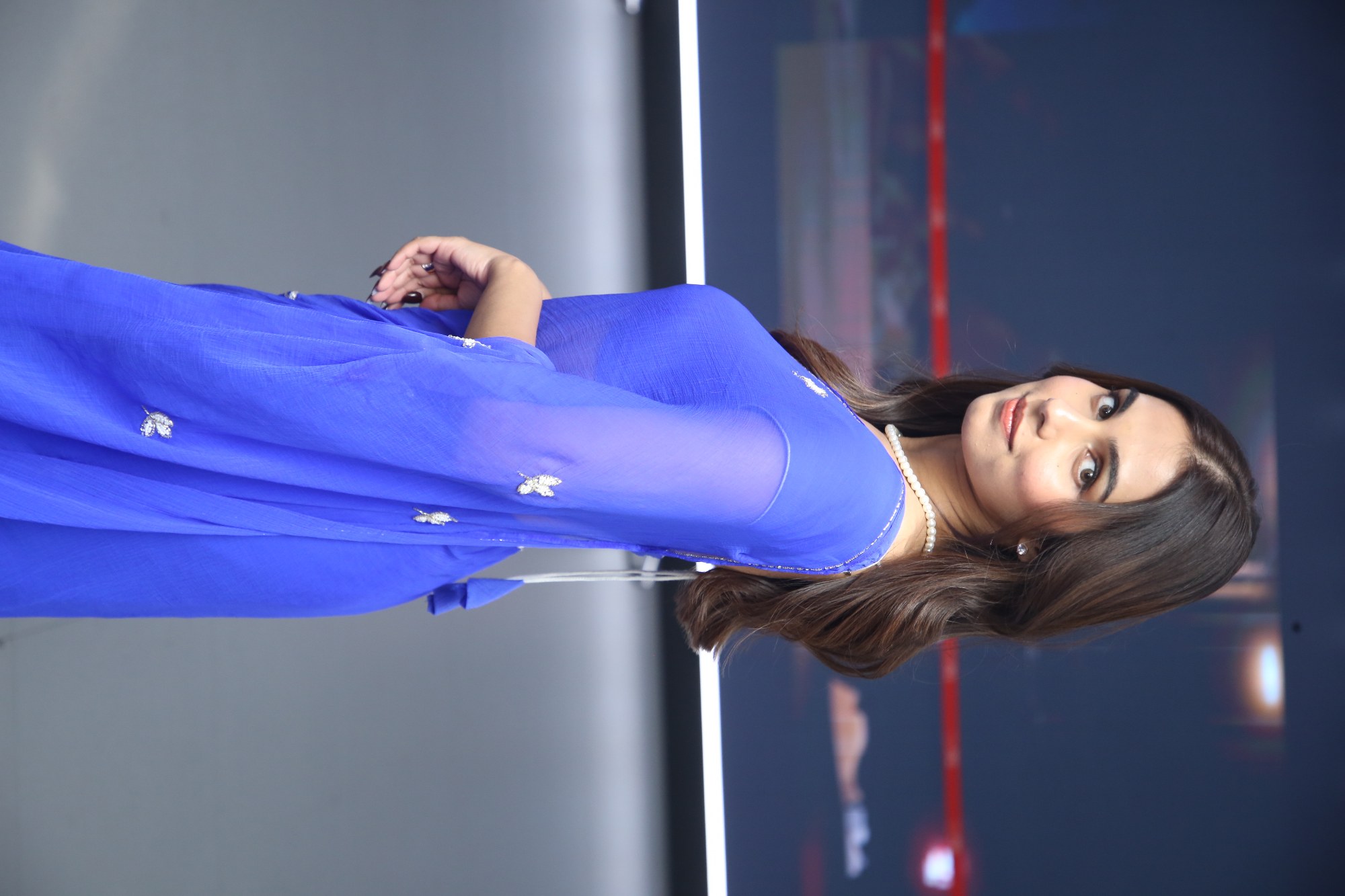 Gopika Suresh stunning look in royal blue saree