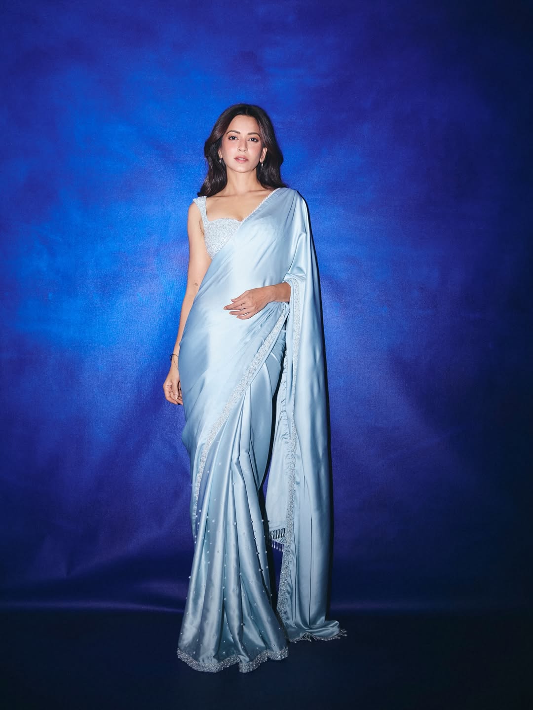 Kriti Kharbanda saree-inspired modern ensemble