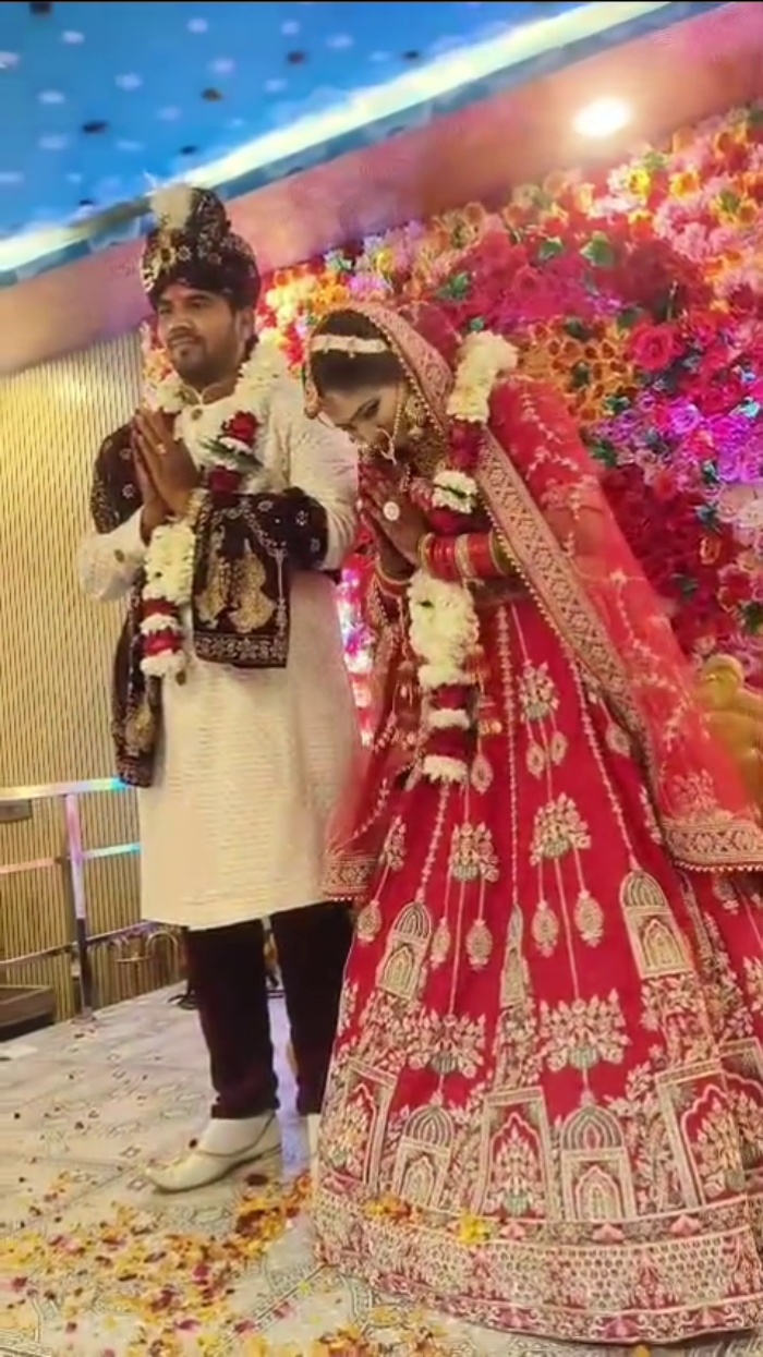 A Modern Love Story Anchored in Tradition