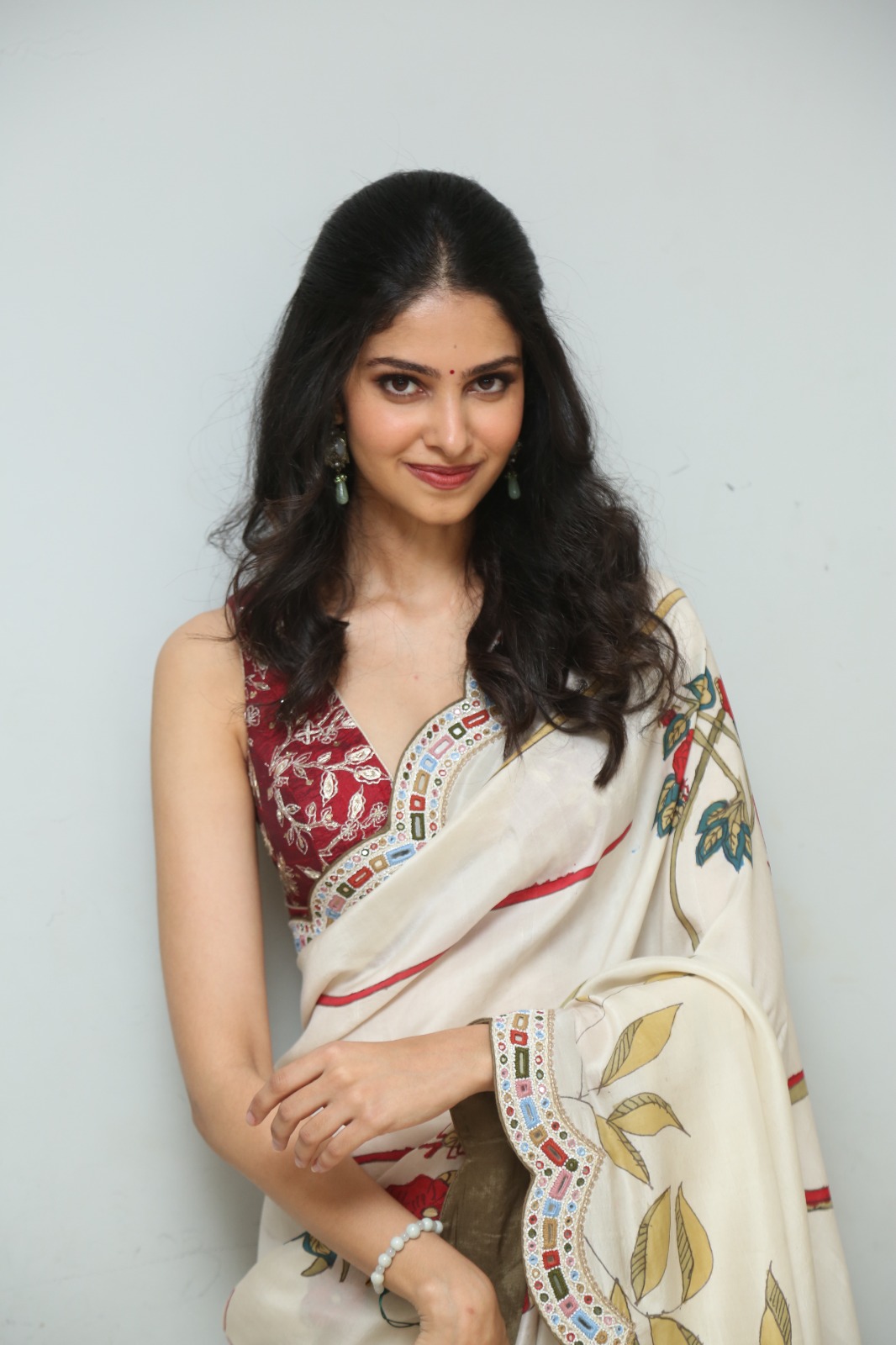 Manasa Varanasi radiant in traditional elegant attire