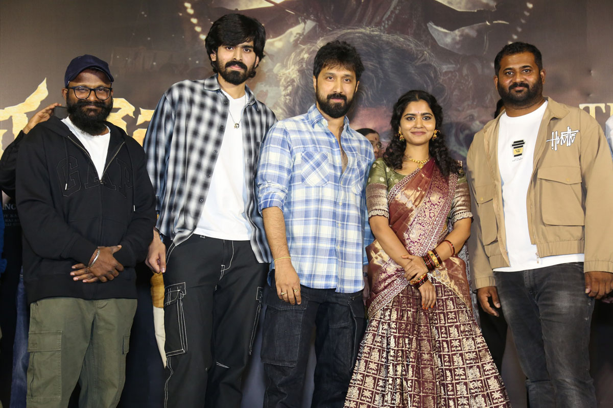 Director Nagaraj Manchala with Maadhav Bhupathiraju and team posing