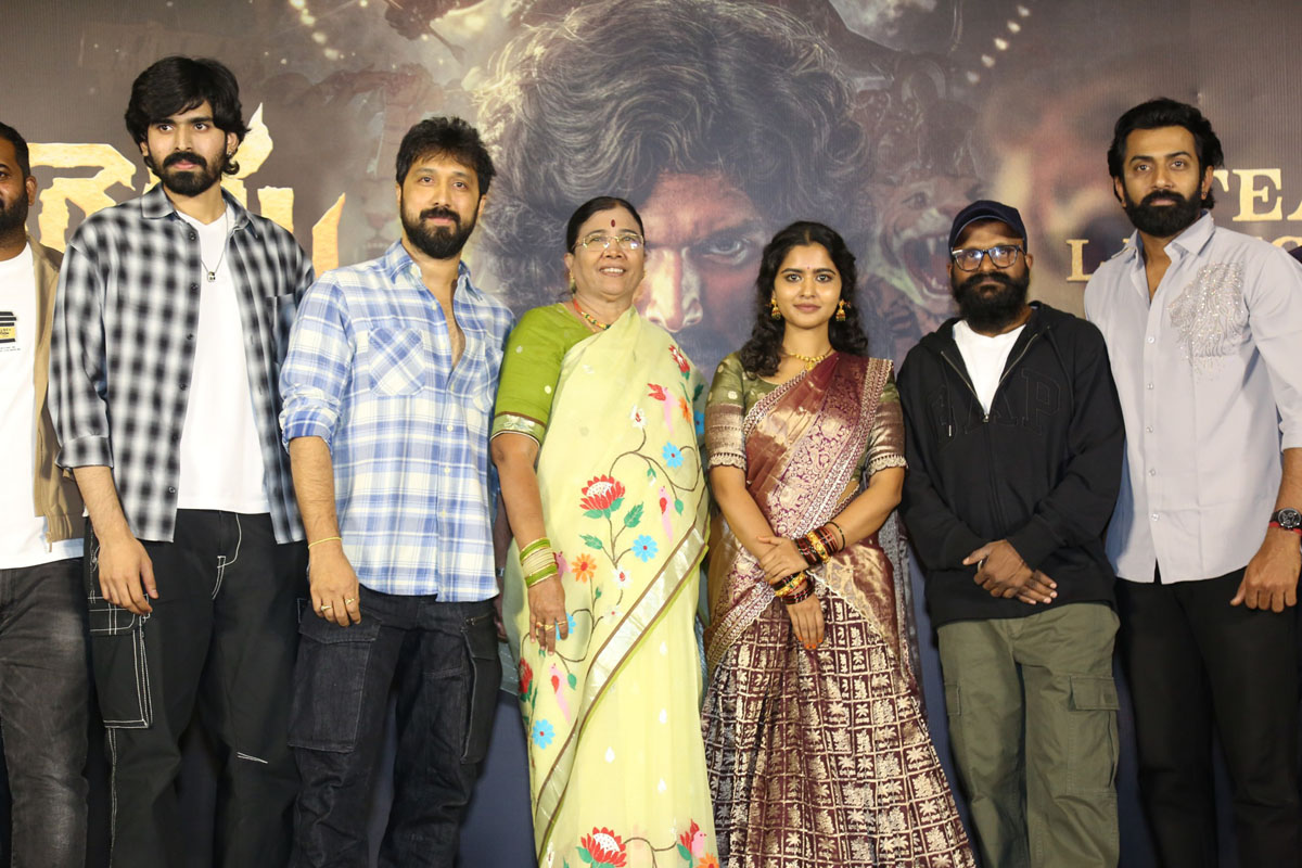 Maadhav Bhupathiraju Deepa Balu and team posing