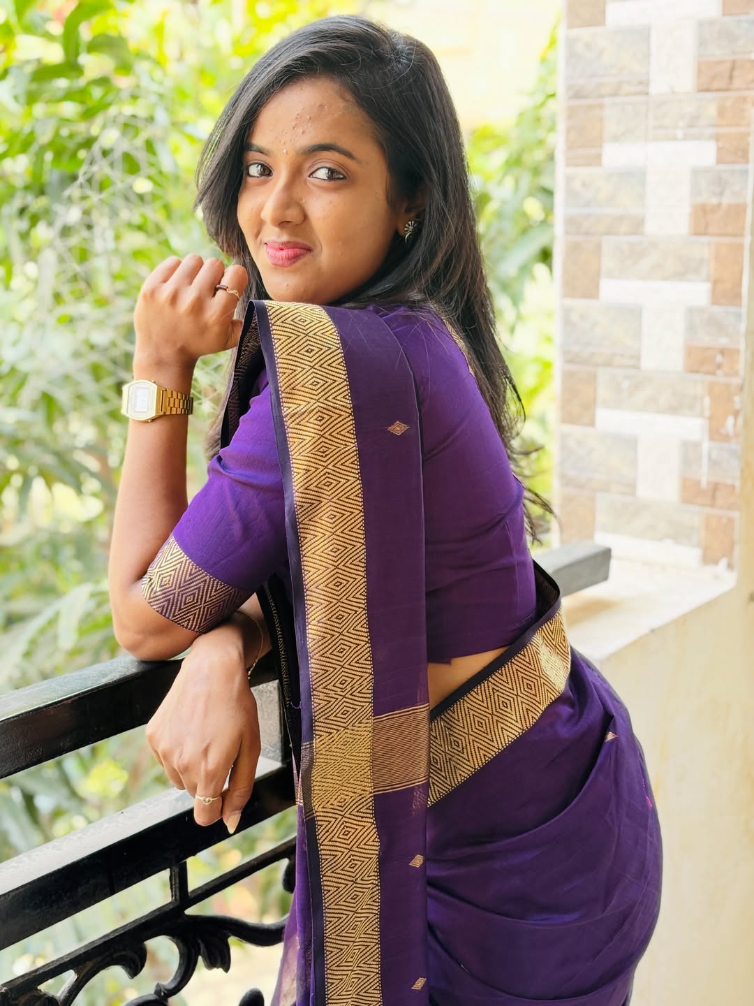 Meenava Ponnu Bigg Boss Tamil 9 Subiksha Beautiful Photos With Saree