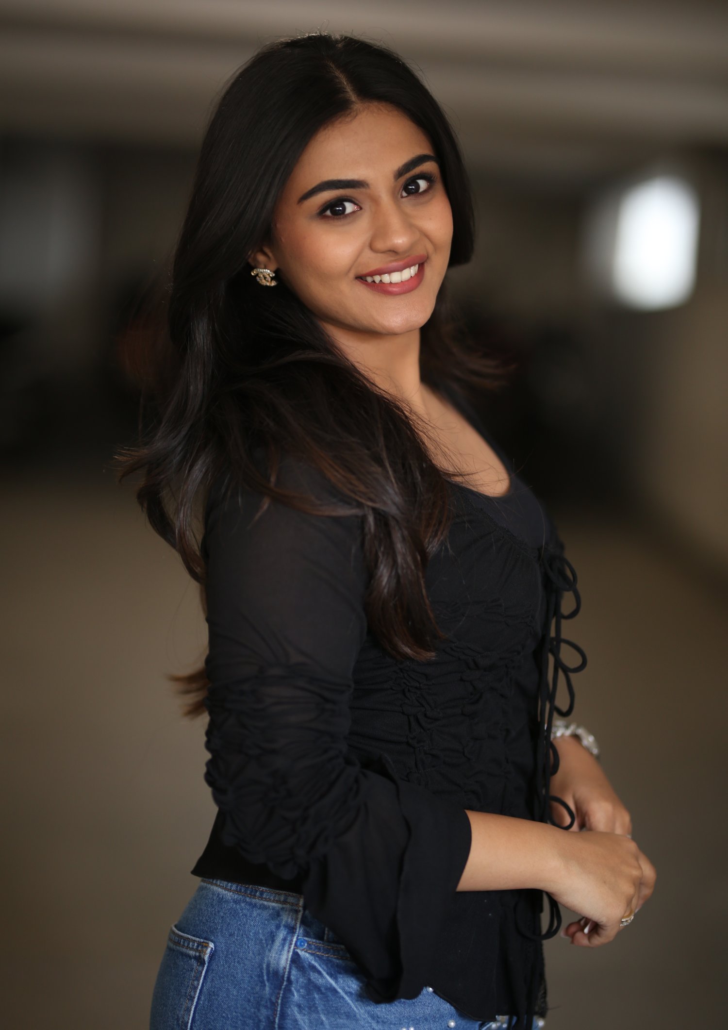 Nayan Sarika simple stylish spotlight ready look