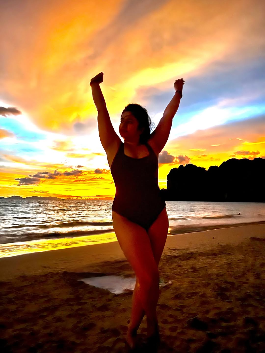 Poonam Bajwa Thailand tour pics