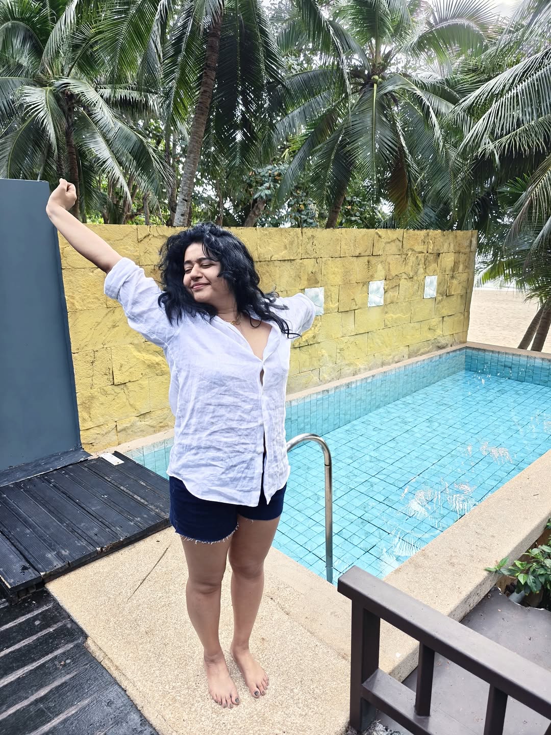 Poonam Bajwa Thailand tour pics