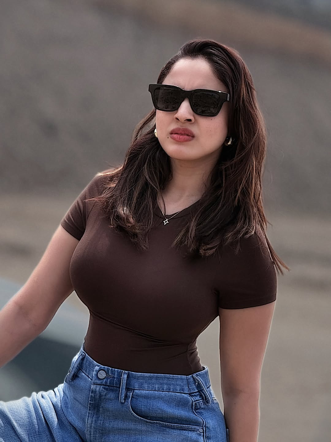 Priyanka Kholgade stylish look with bold sunglasses