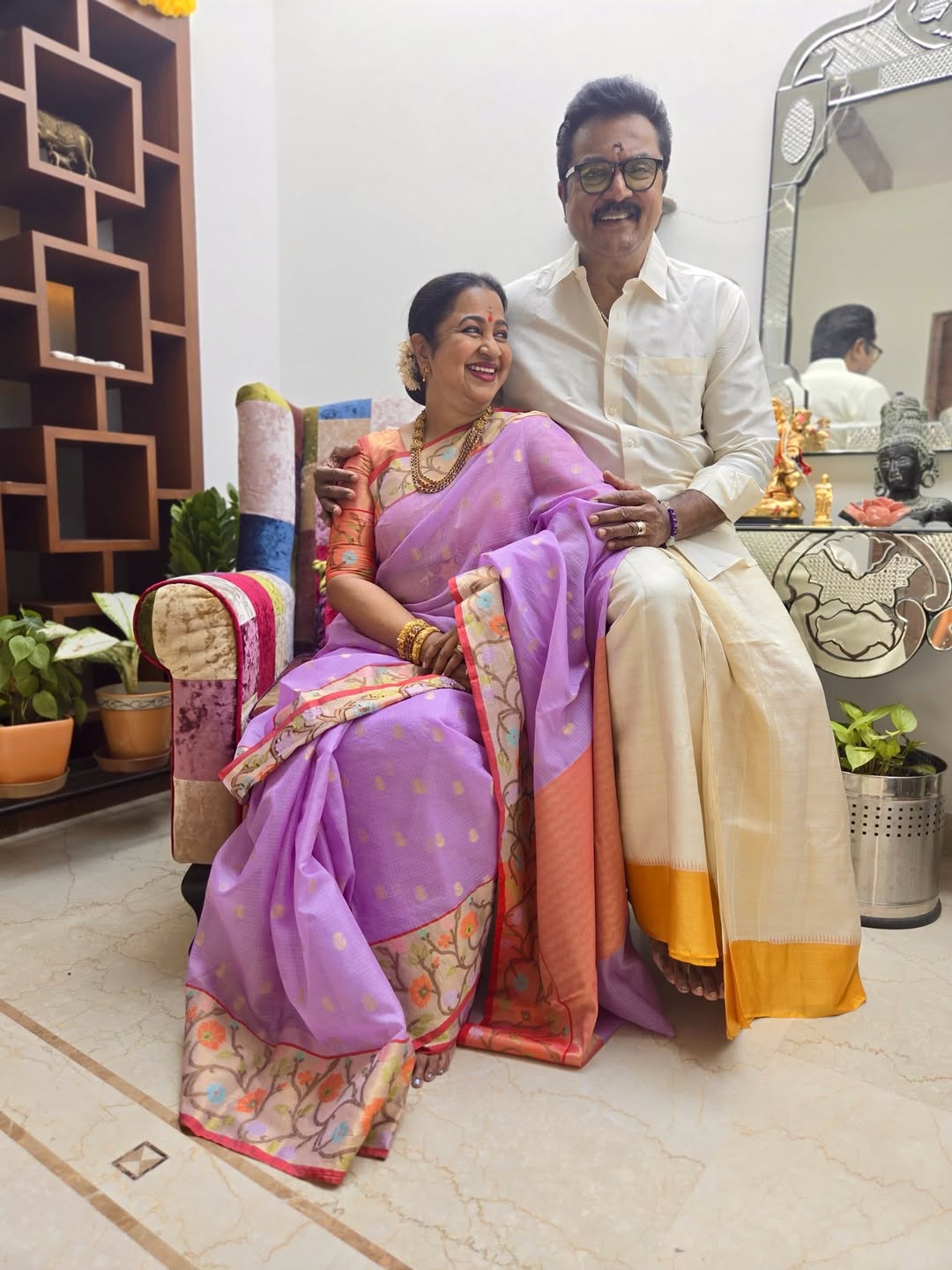 Radikaa Sarathkumar Celebrates Them 25th Wedding Anniversary Romantic Photos