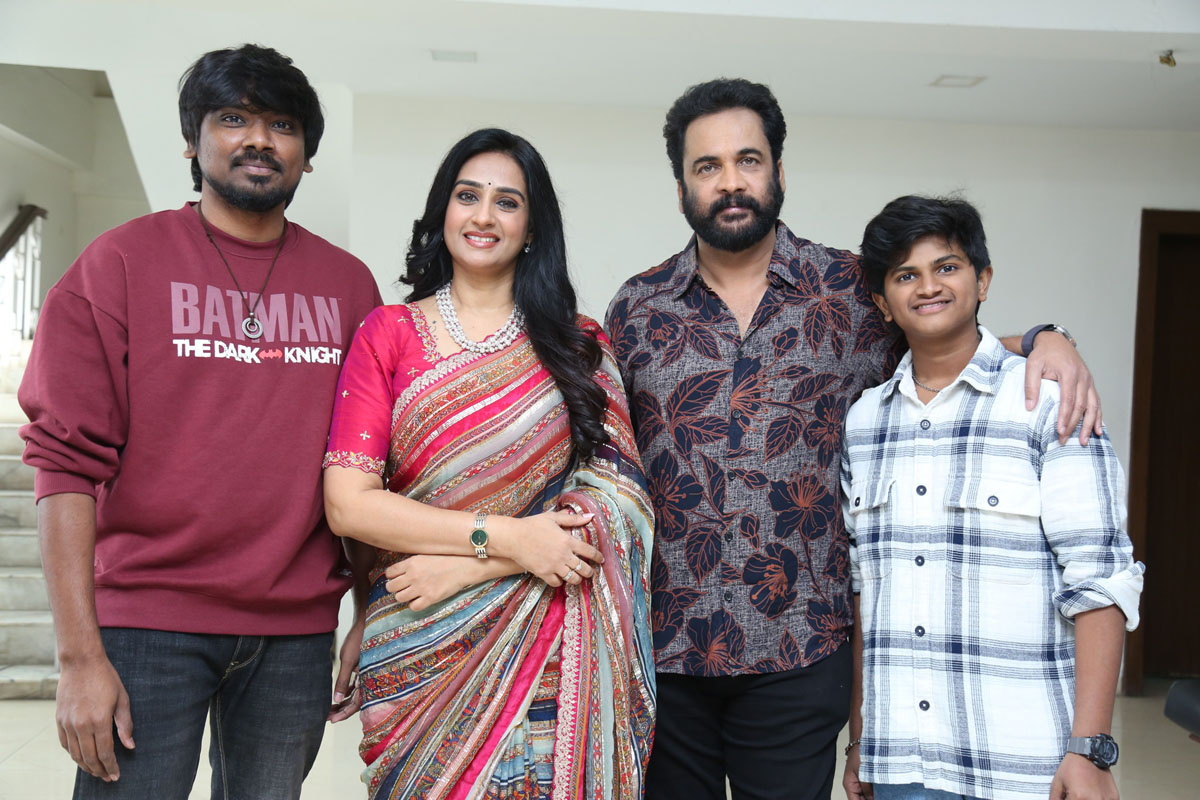 Sudheer Sriram Laya Sivaji Rohan group pose