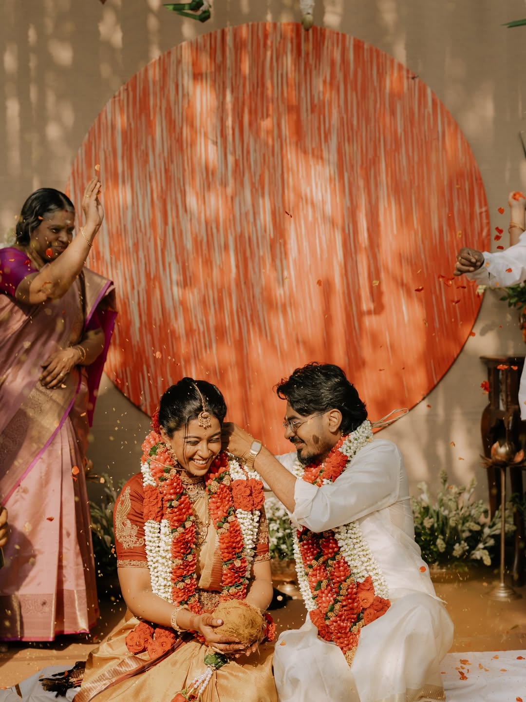 Serial and Film Actress Roshni Haripriyan Wedding Photos Attracts Fans Goes Trending