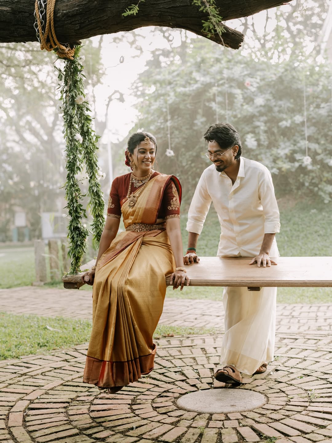 Serial and Film Actress Roshni Haripriyan Wedding Photos Attracts Fans Goes Trending