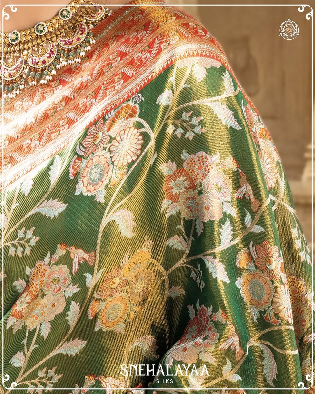 Sneha Stuns While Promoting Her Saree Store ‘Snehalaya’ – Photos Go Viral