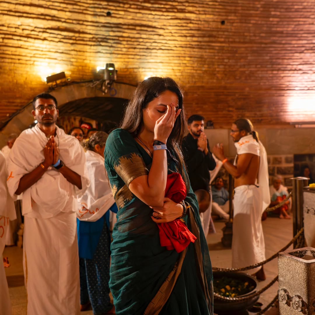 Srinidhi Shetty’s Maha Shivratri Celebration: Divine Moments with Sadhguru
