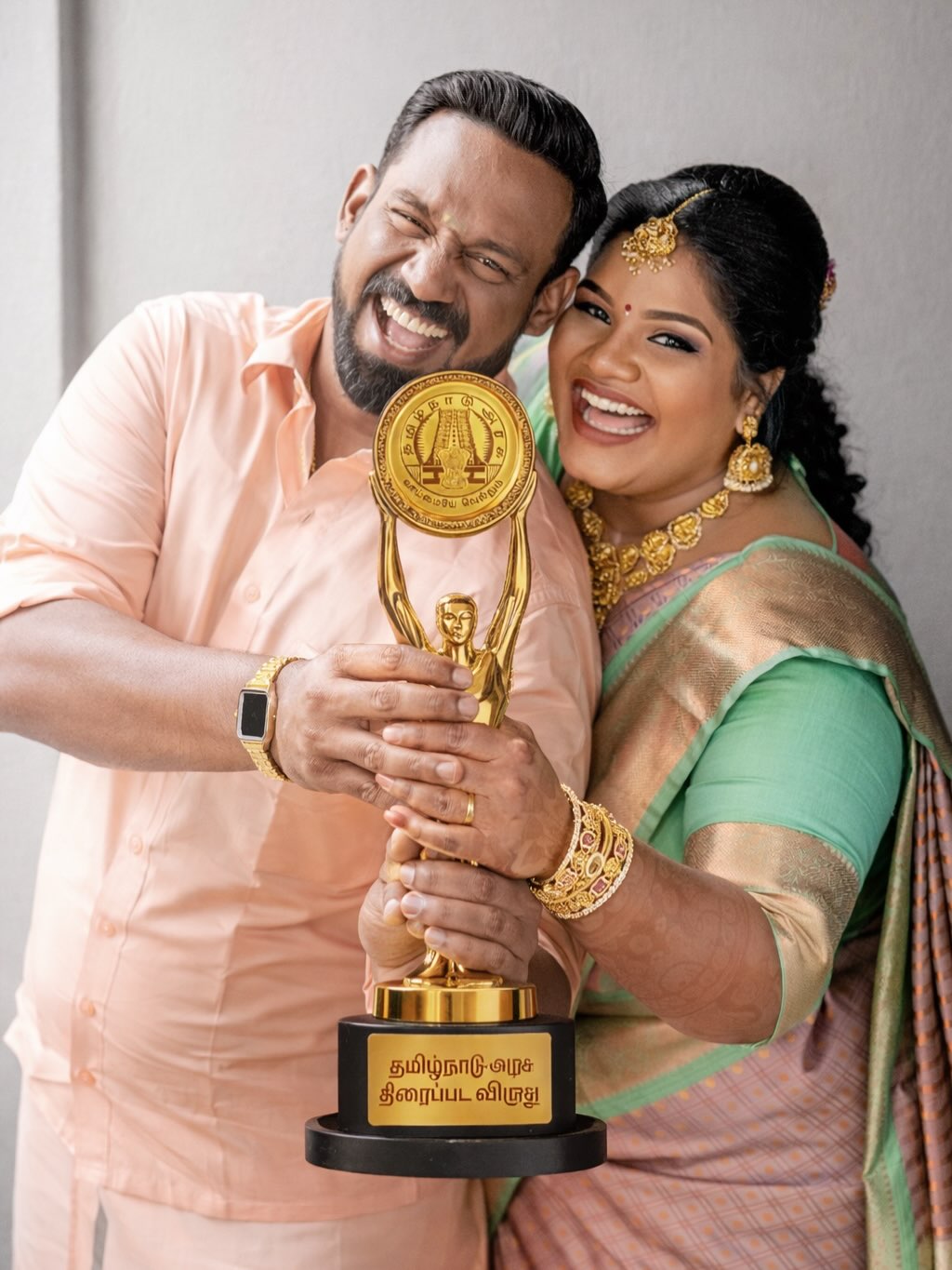 TN State Film Awards 2016 - 2022 Late Robo Shankar Family Received Three Awards Photos Goes Viral