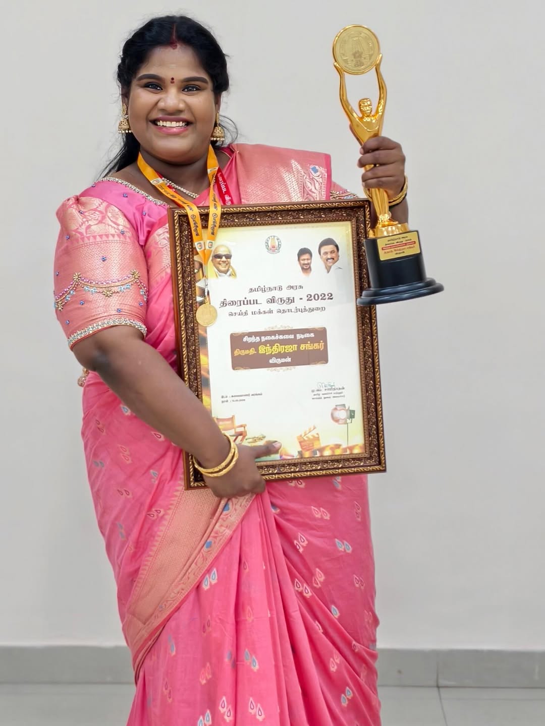 TN State Film Awards 2016 - 2022 Late Robo Shankar Family Received Three Awards Photos Goes Viral
