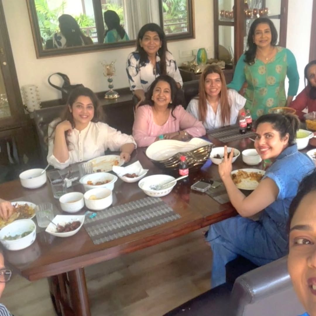 Trisha Parties with 80s Heroines Khushbu, Suhasini and Lissy – Photos Go Viral