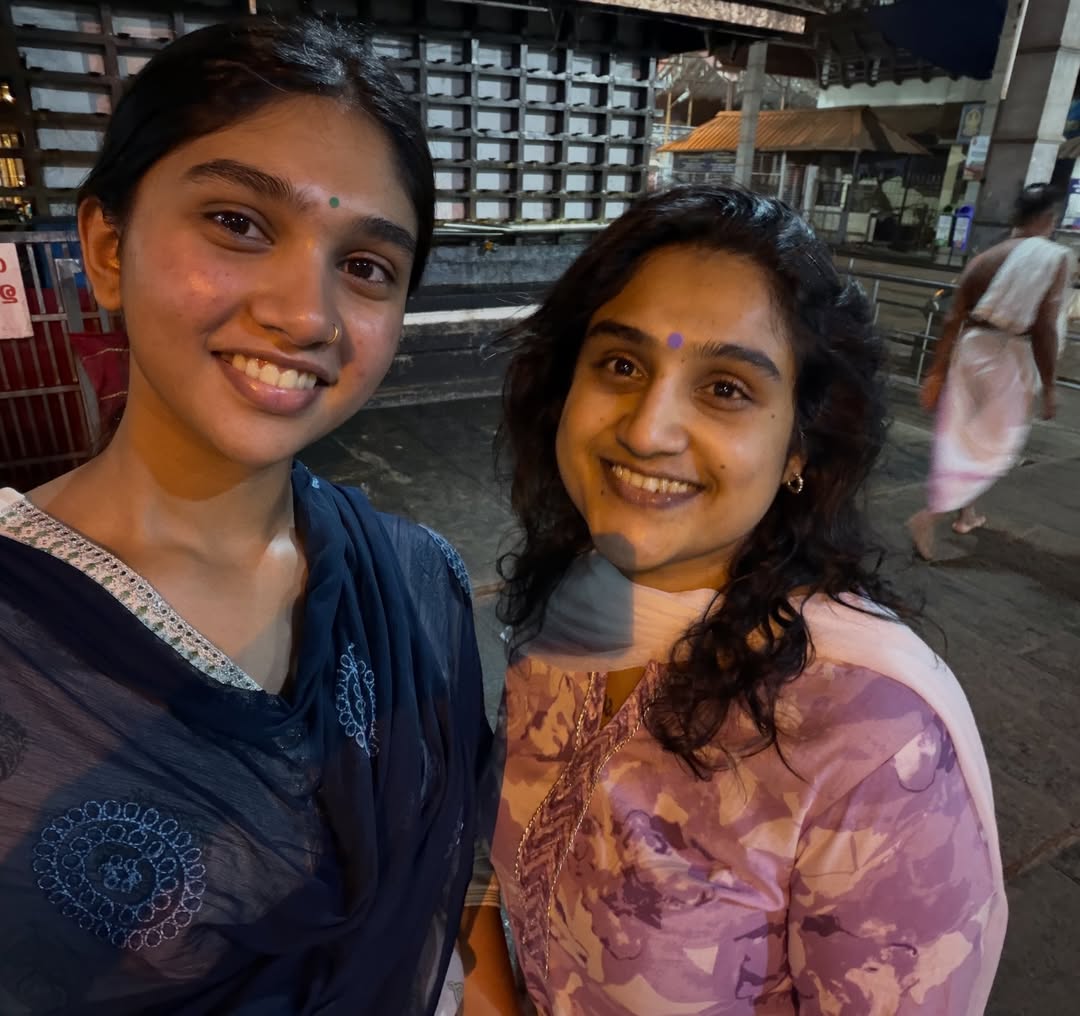 Jovika Vijayakumar temple visit photos