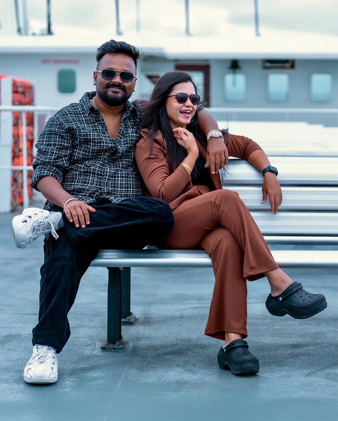 Manimegalai romantic photos