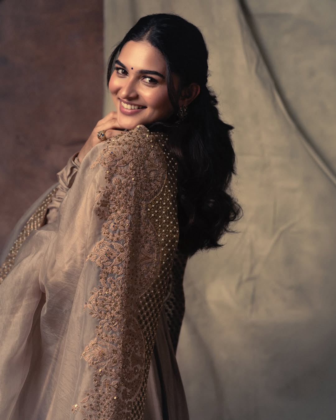 Kayadu Lohar radiant in sparkling embroidered ethnic ensemble