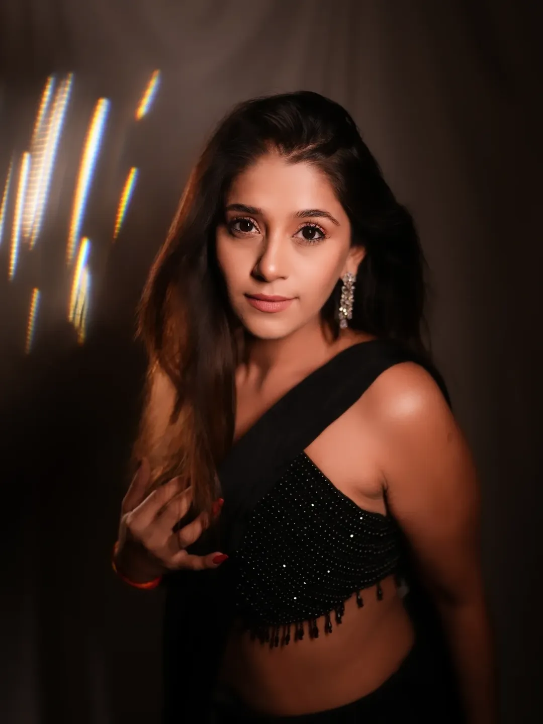 Chandni Bhagwanani glamorous black look elegant fashion style