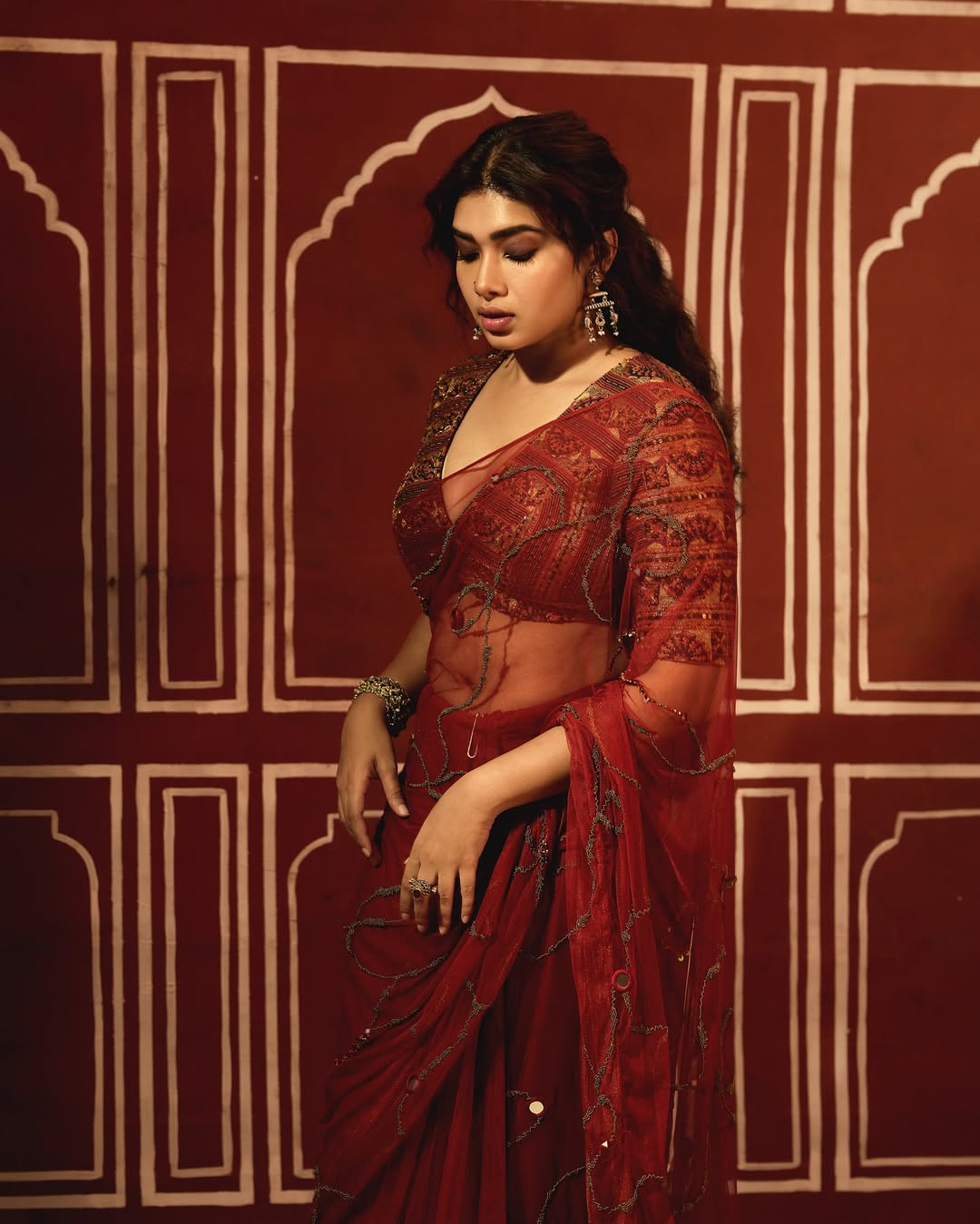 Actress Dushara Vijayan Shares Her Bueatiful Photos in Saree Which Attracts Youths