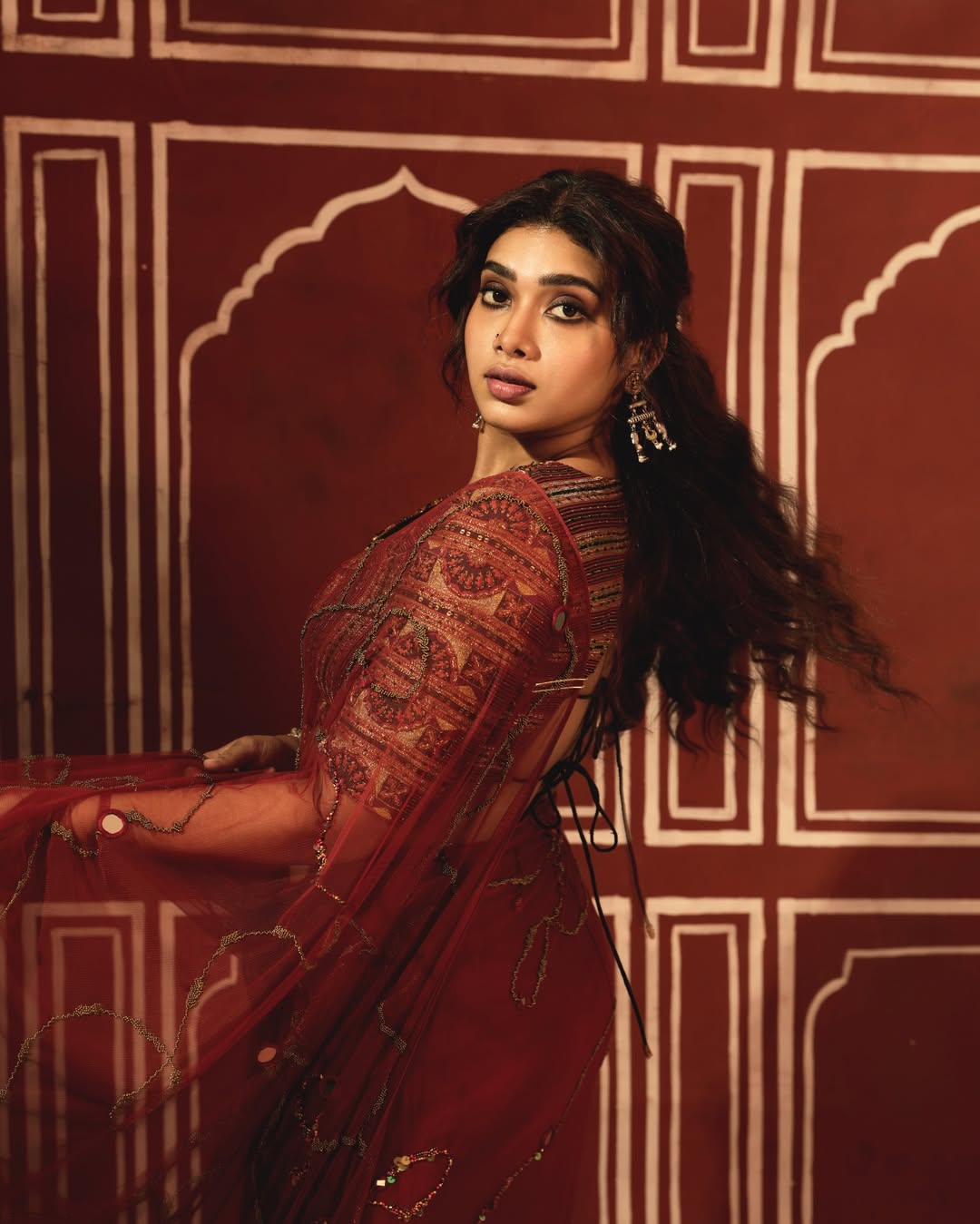 Actress Dushara Vijayan Shares Her Bueatiful Photos in Saree Which Attracts Youths