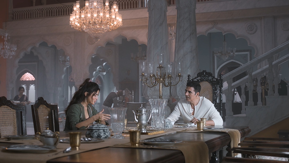 Different Acting Styles on Set