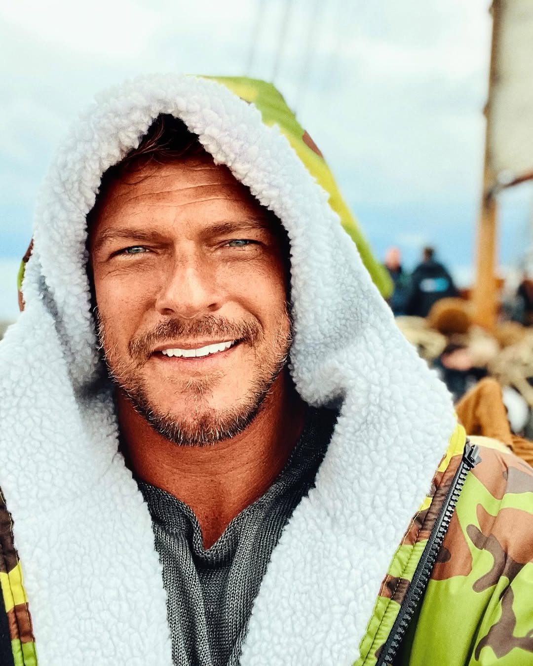 Fans React as Social Media Divides