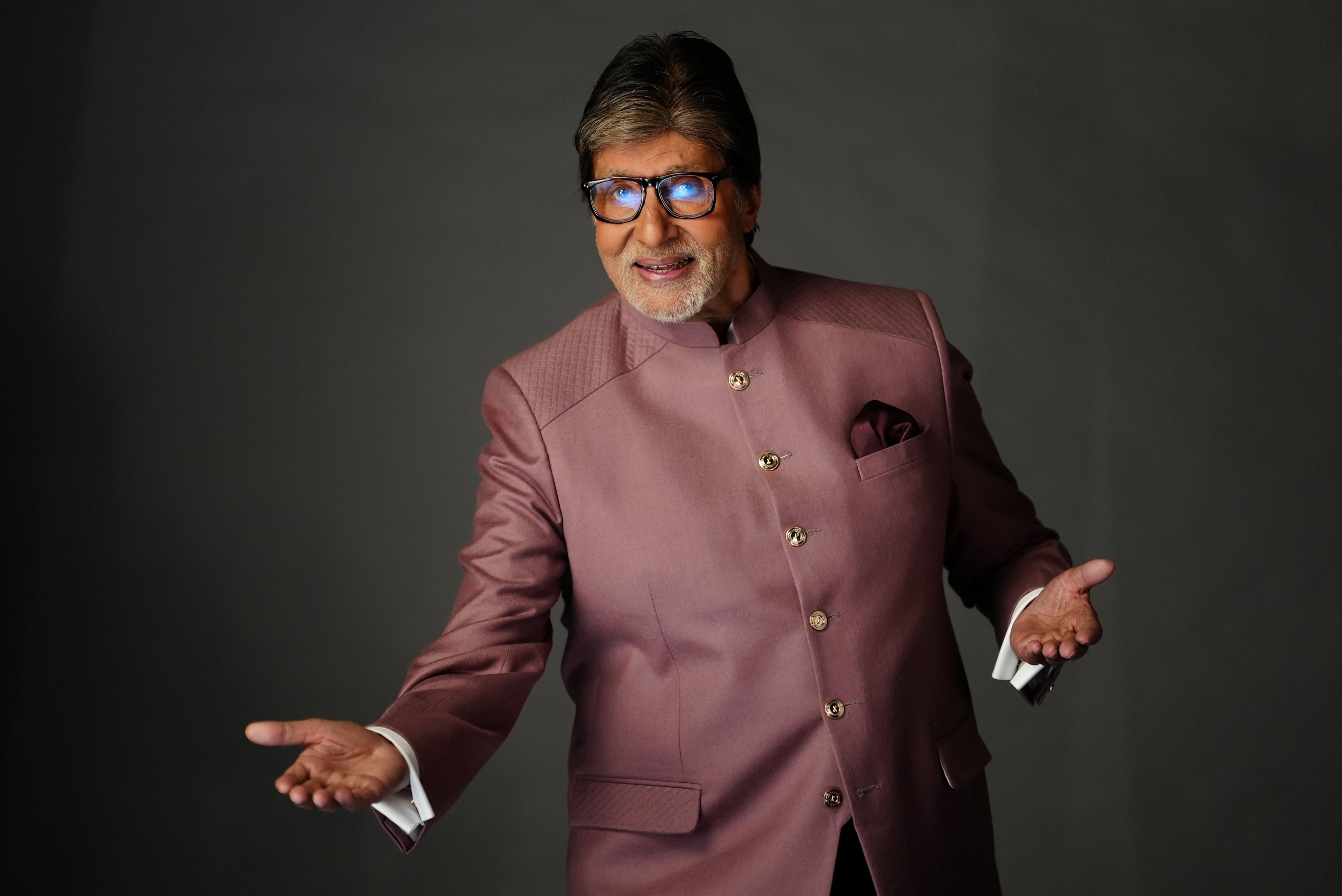 Big B’s Signature Style Of Posting
