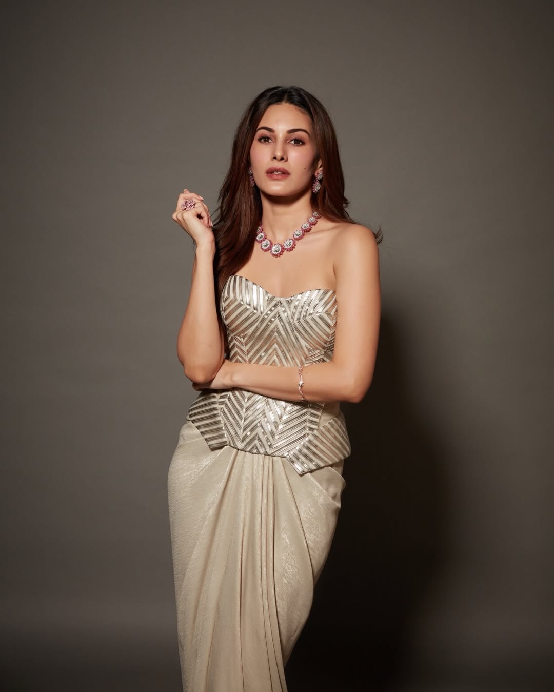 Amyra Dastur modern elegant look statement jewelry stylish pose