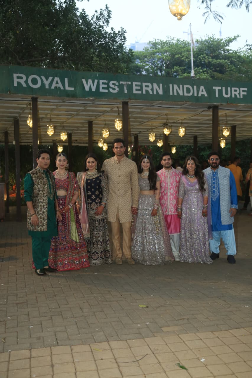 Arjun Tendulkar to Marry Older Partner Like Father Sachin Tendulkar? Sangeet Ceremony Photos Go Viral