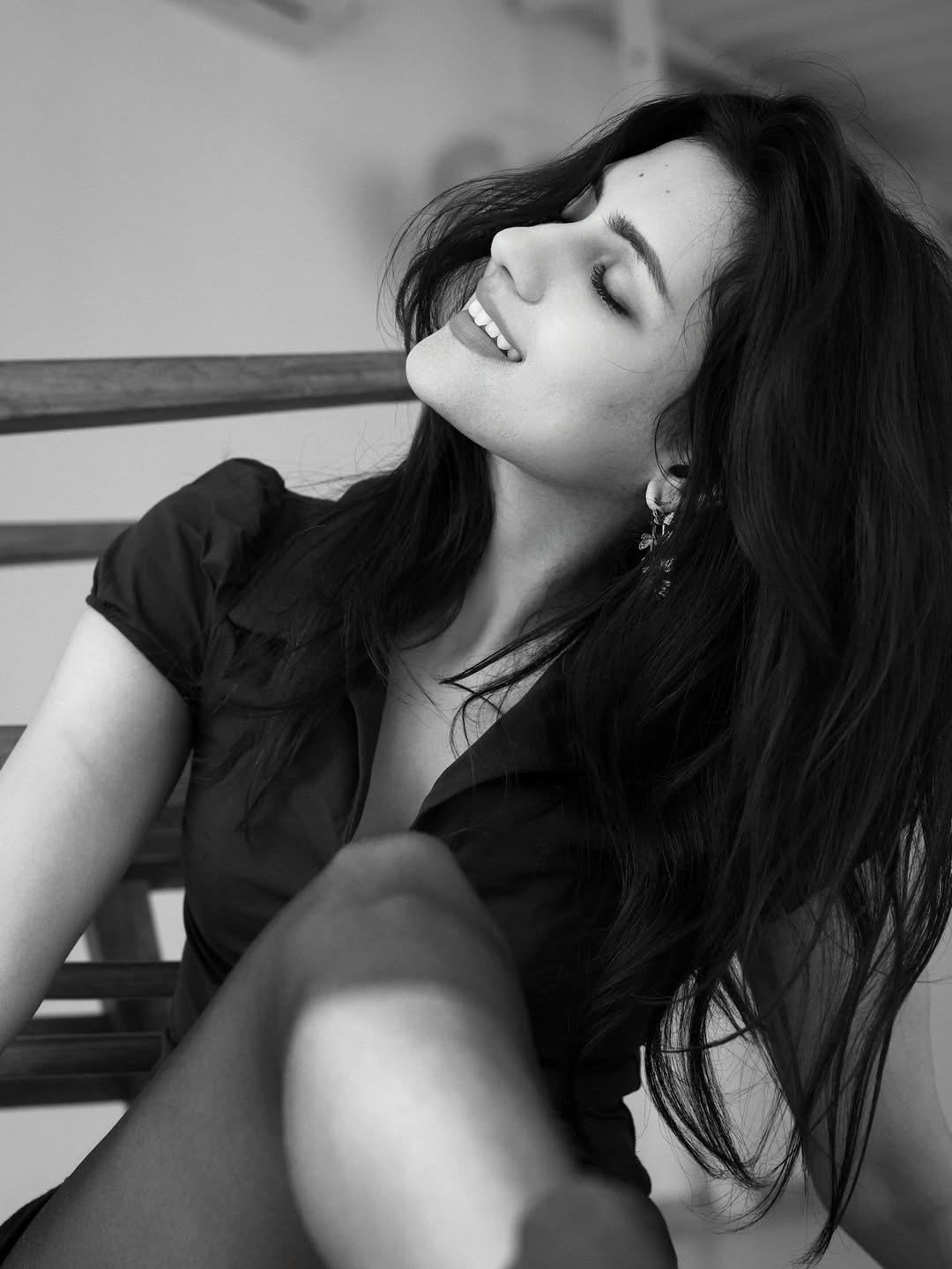 Nivaashiyni Krishnan Instagram photos