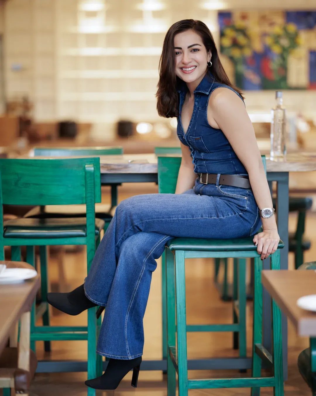 Catherine Tresa soft glam makeup with casual denim ensemble