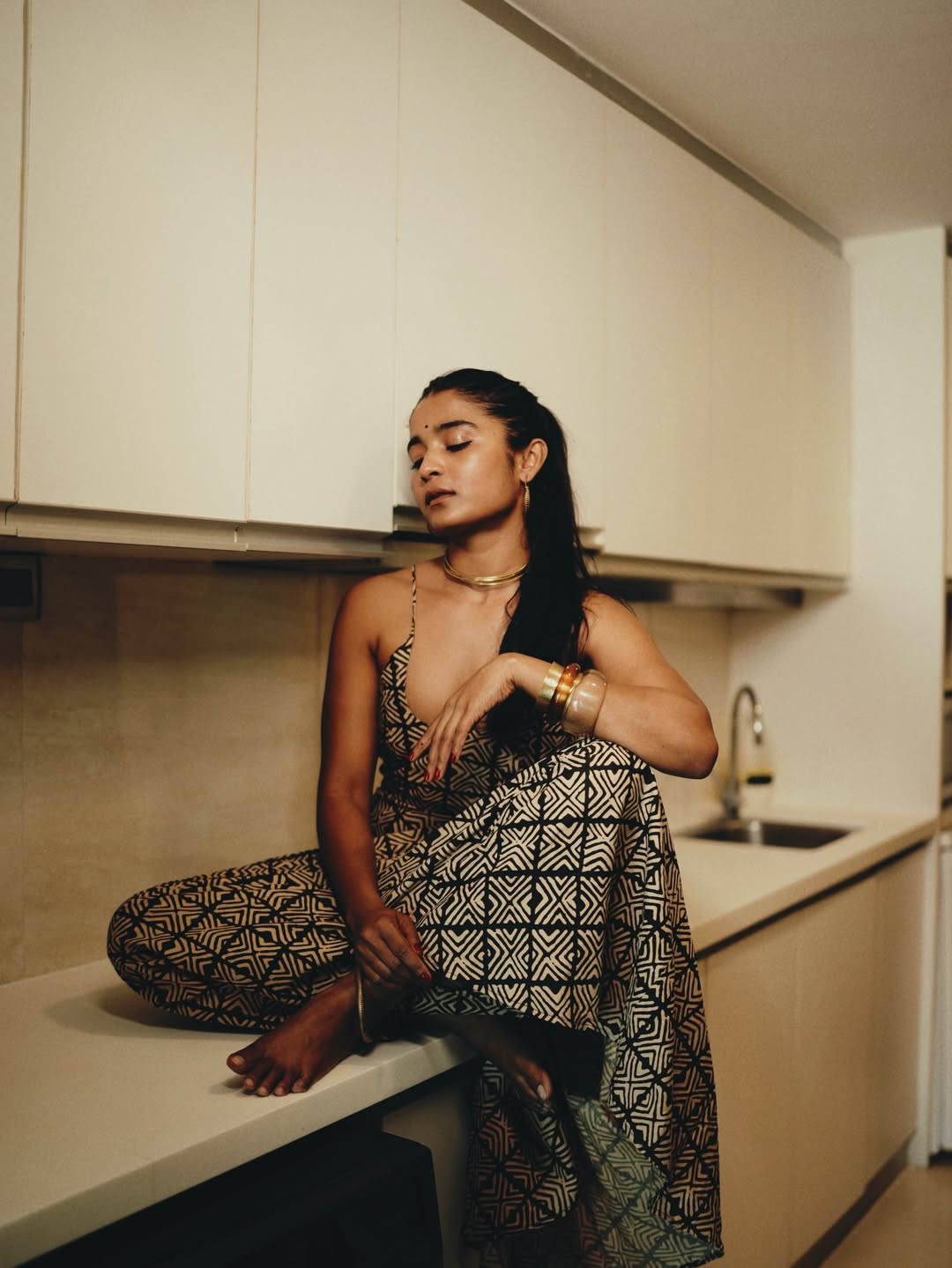 Chaitra J Achar’s Bold & Beautiful Photos : Stunning Clicks with an Apple