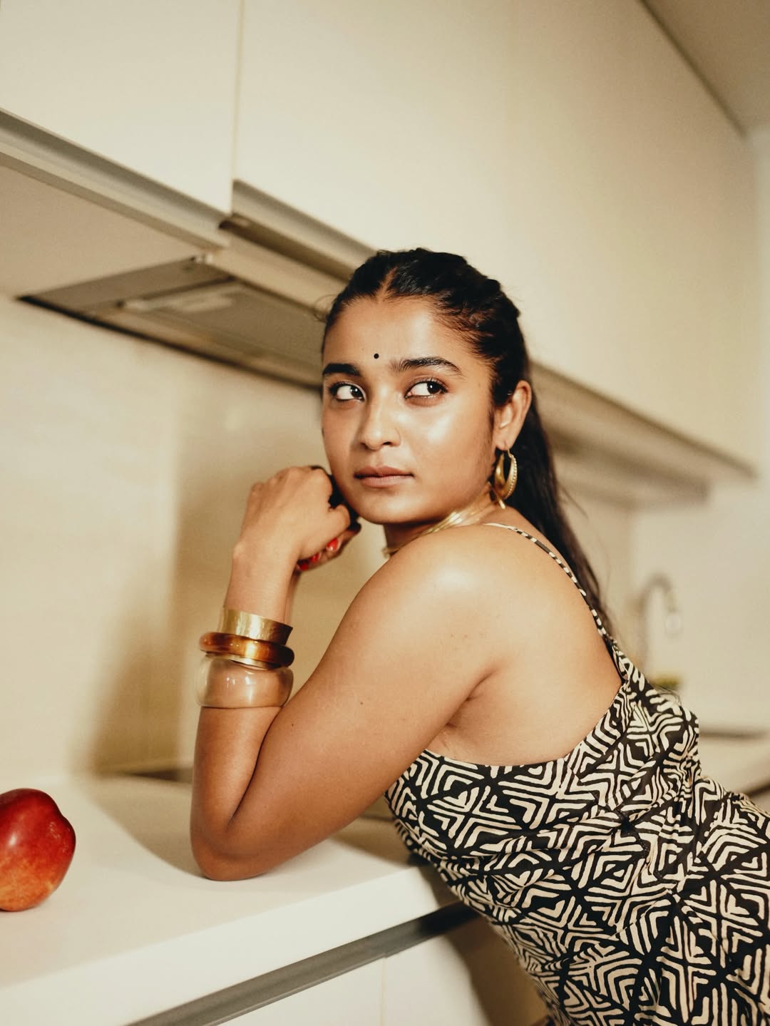 Chaitra J Achar’s Bold & Beautiful Photos : Stunning Clicks with an Apple