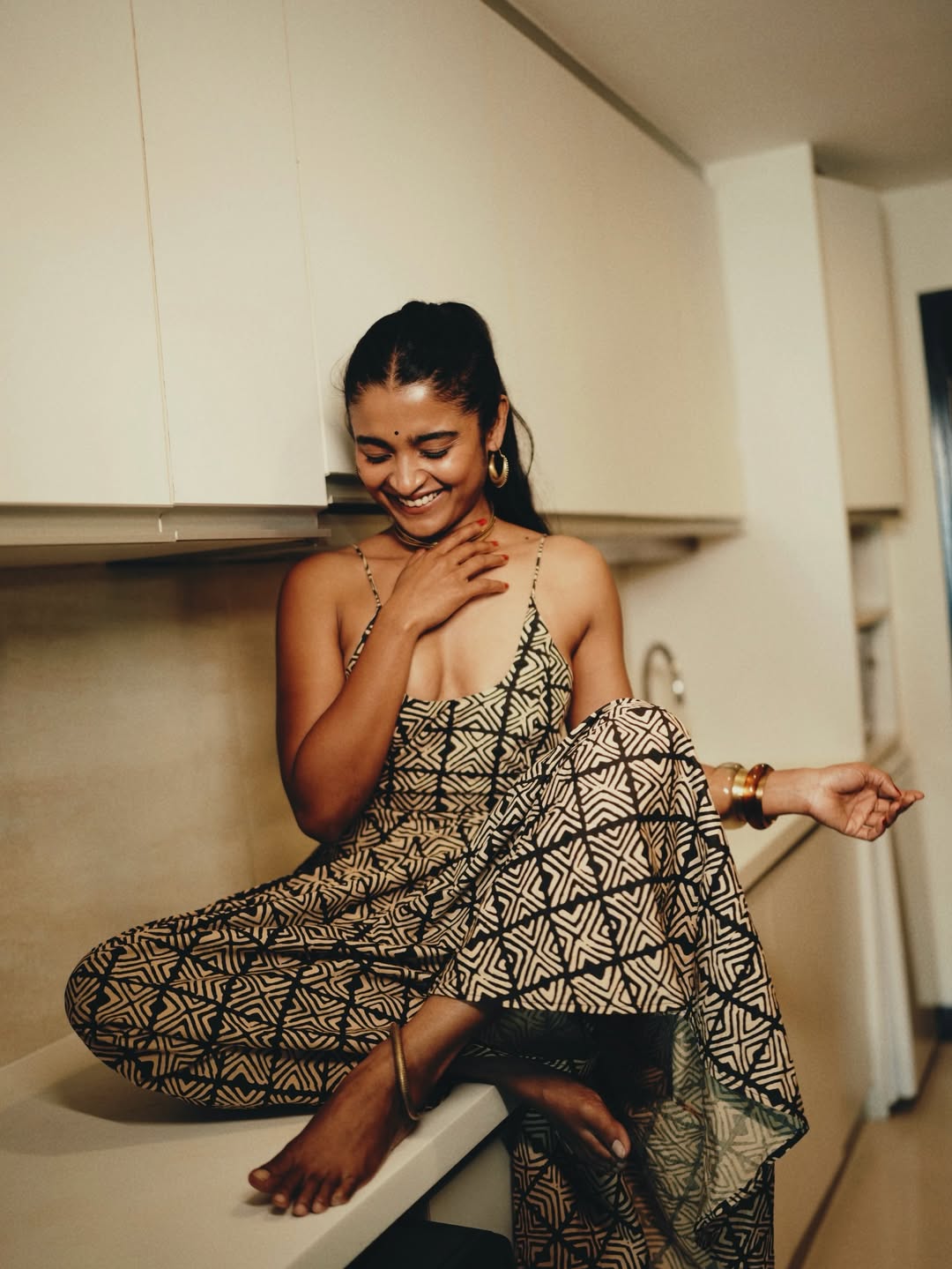 Chaitra J Achar’s Bold & Beautiful Photos : Stunning Clicks with an Apple