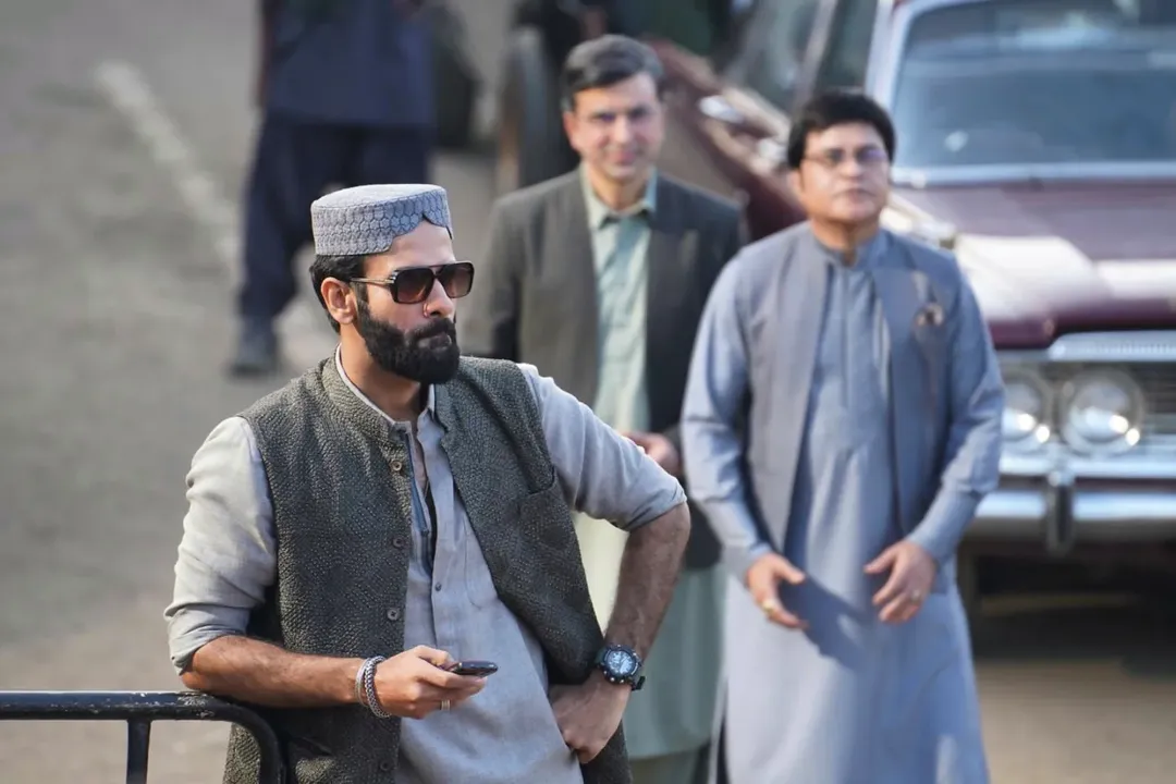 Balancing Performance With Audience Sensitivity