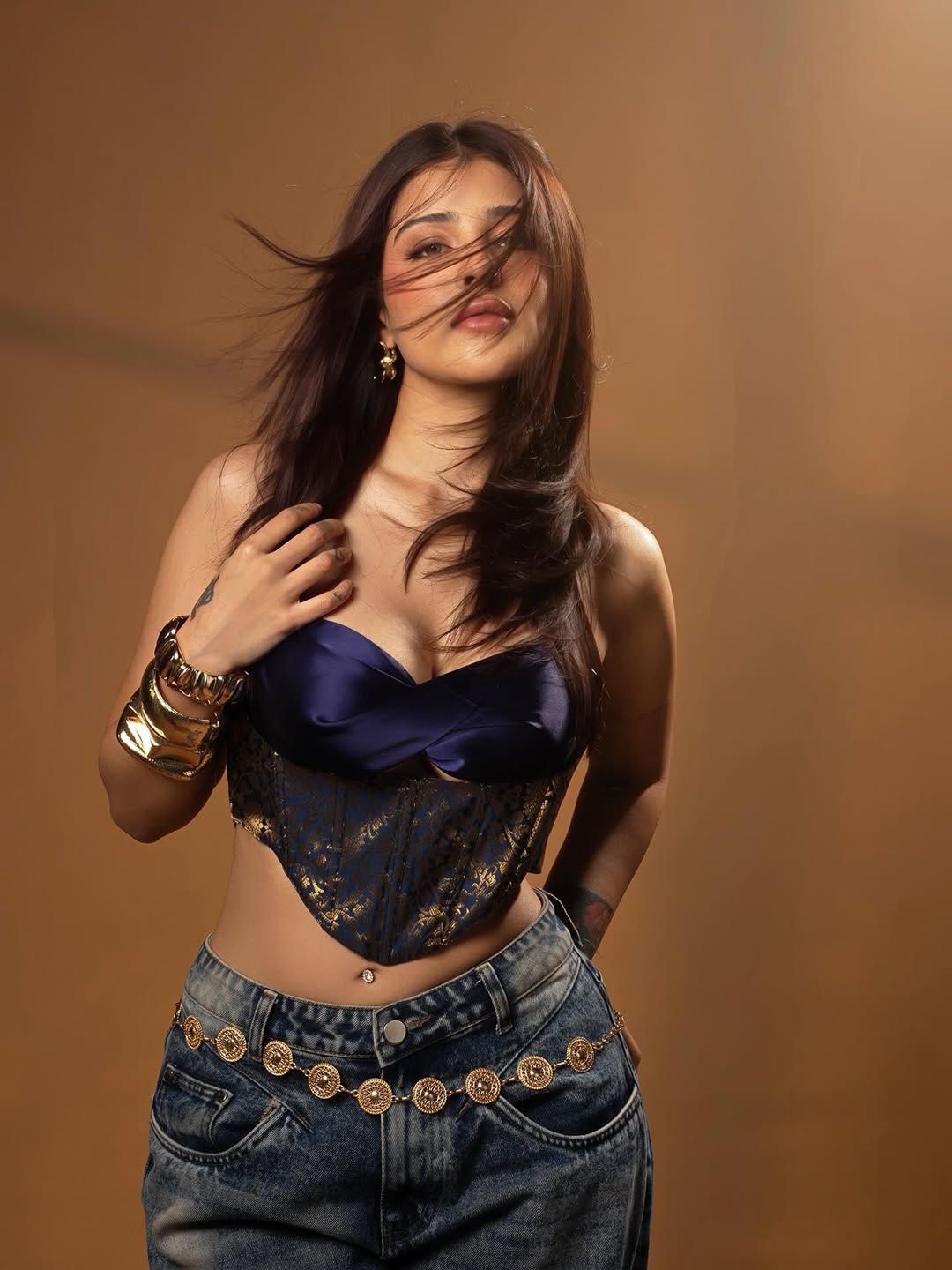 Edin Rose gold outfit fierce stylish runway pose