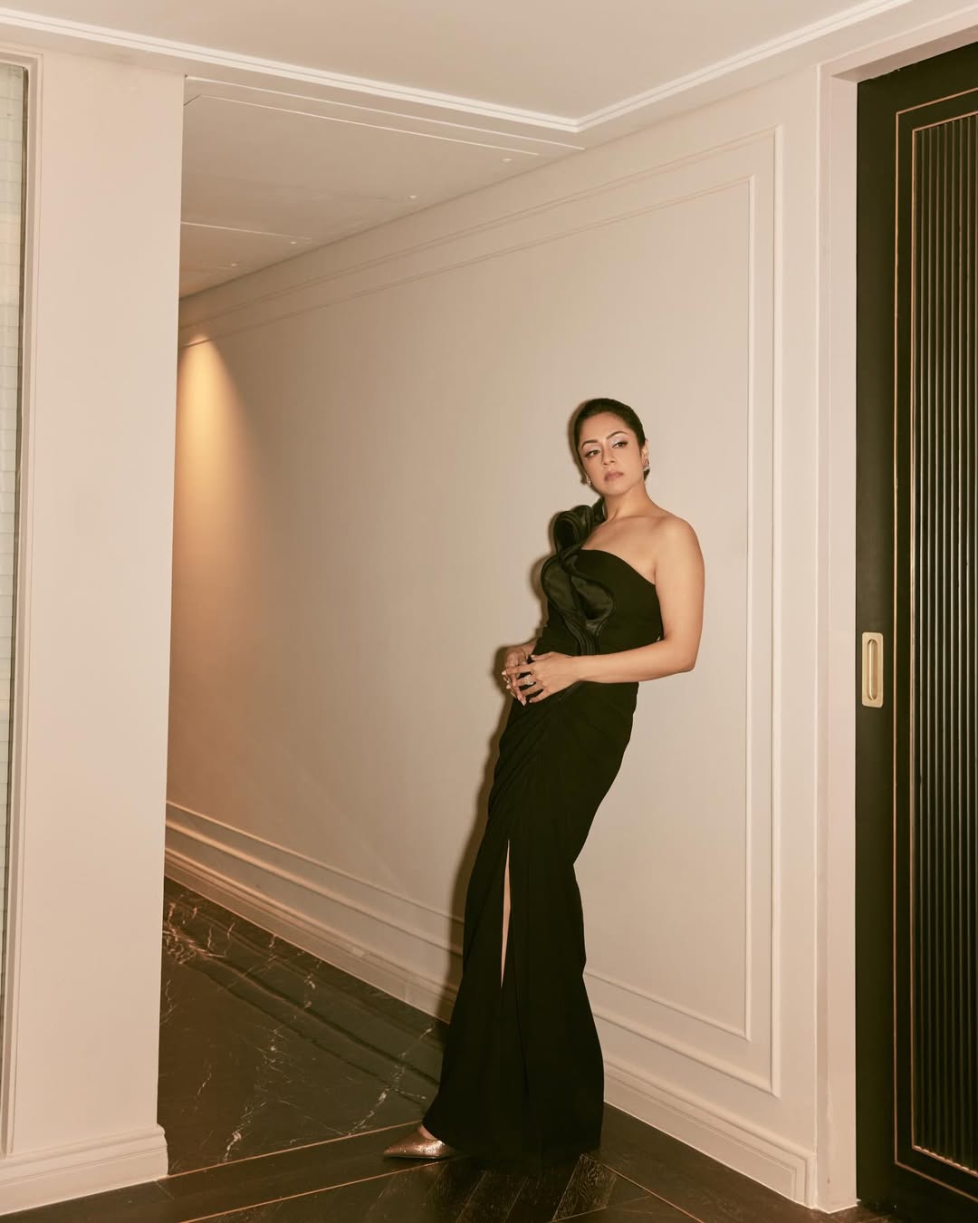 Jyotika black dress photos