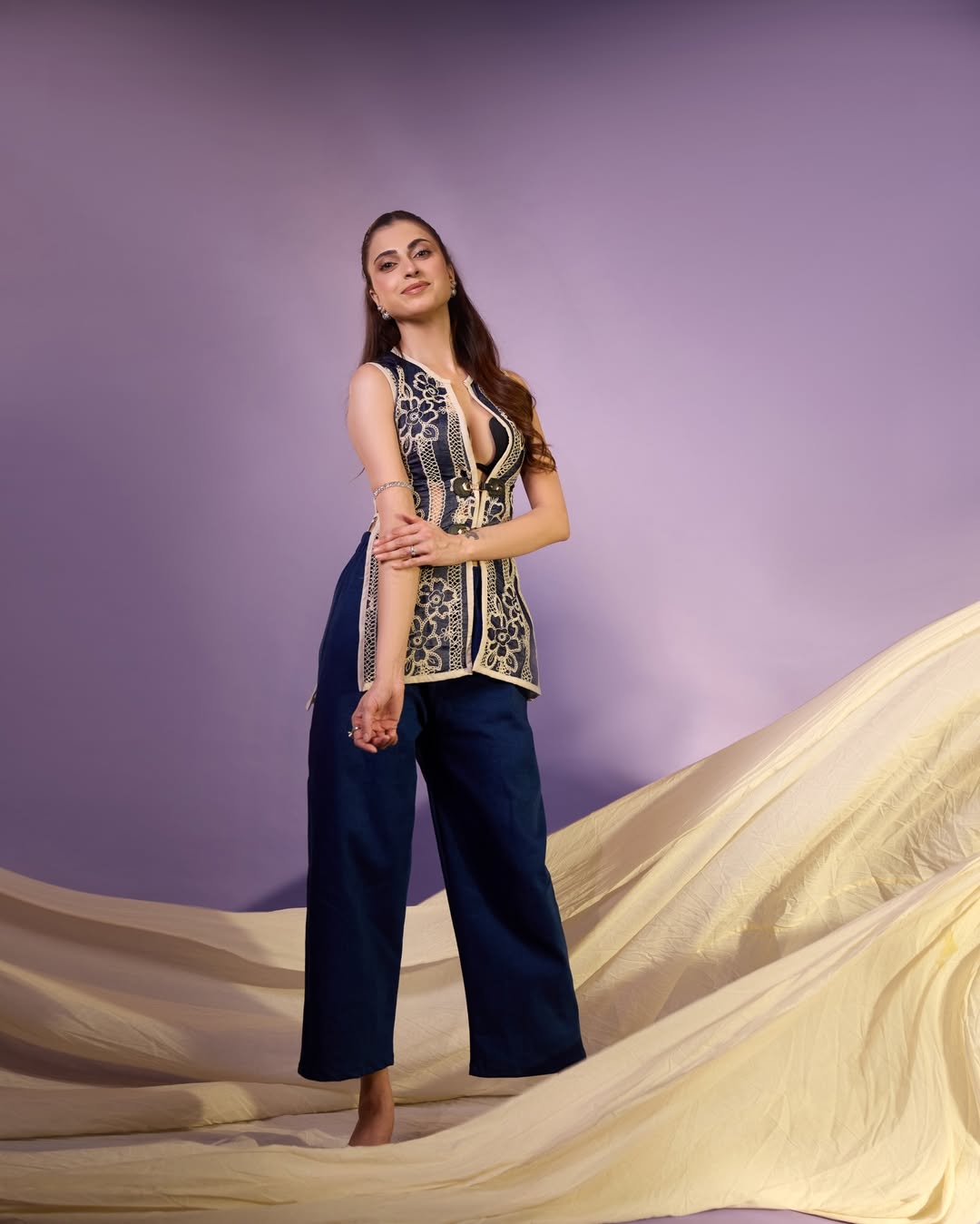 Farhana Bhatt bold elegant outfit statement stylish look