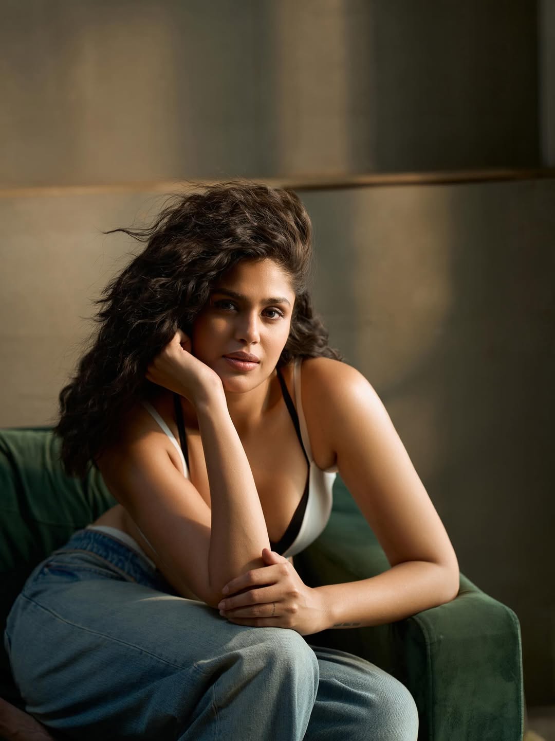 Faria Abdullah chic stylish dress confident fashion look