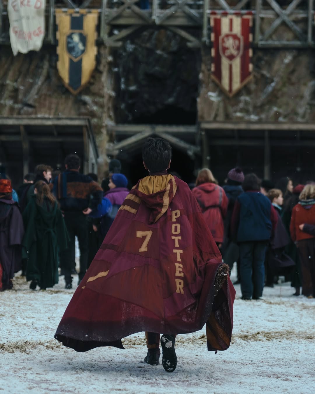 First Look Revealed: Hogwarts Returns