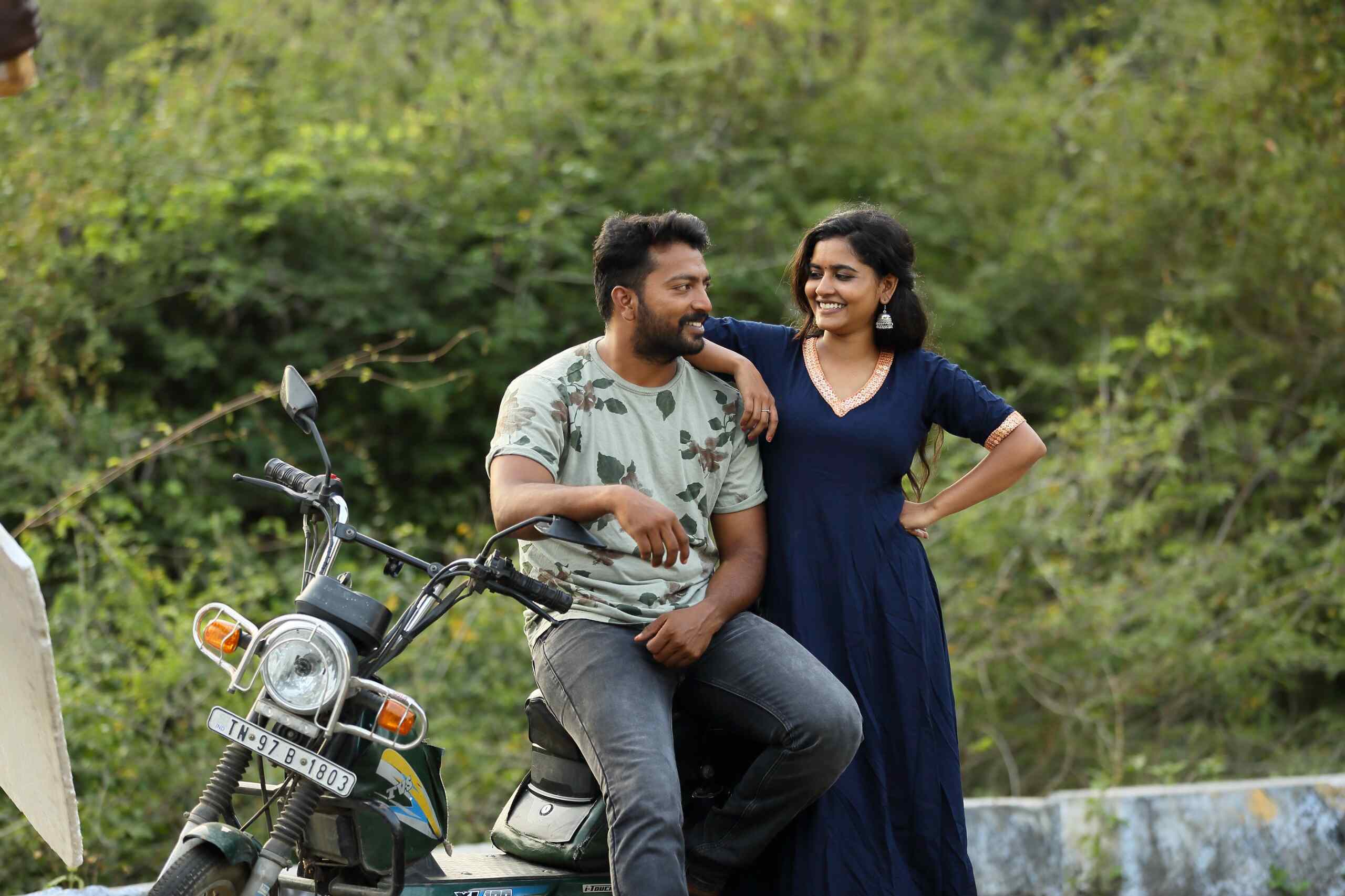 Kolai Seval Movie Stills