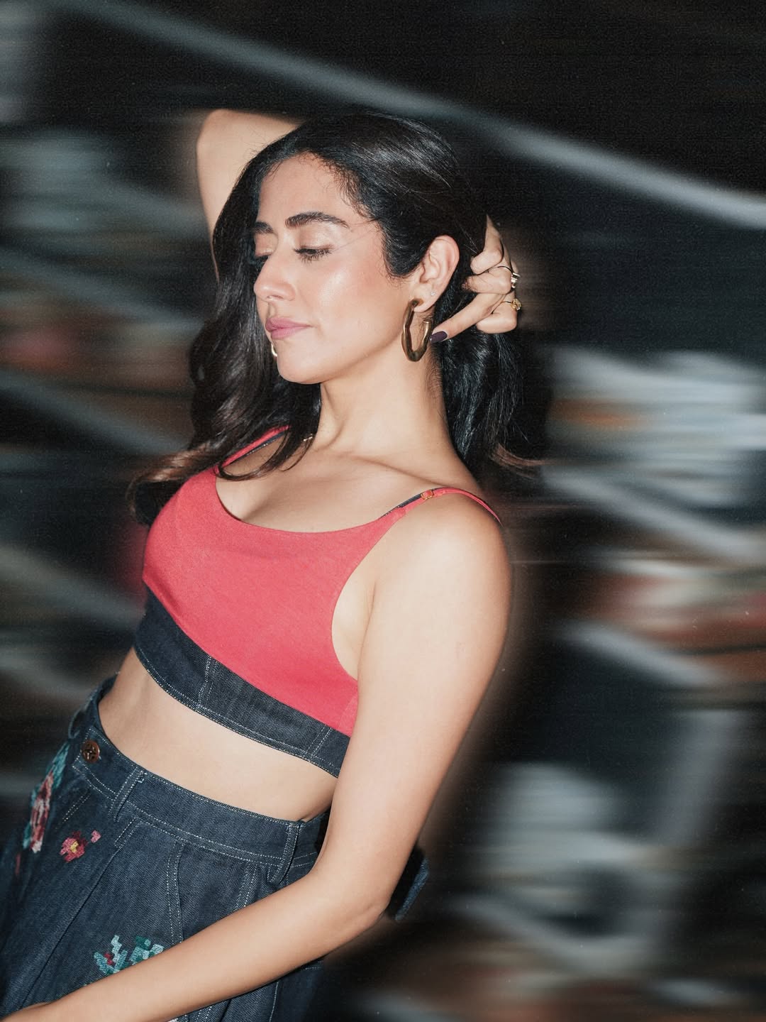 Jonita Gandhi chic look with confident smile