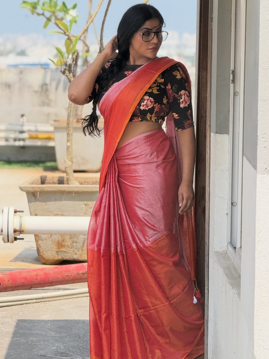 Karthigai Deepam Reshma Pasupuleti Recent Instagram Photos Attracts Fans