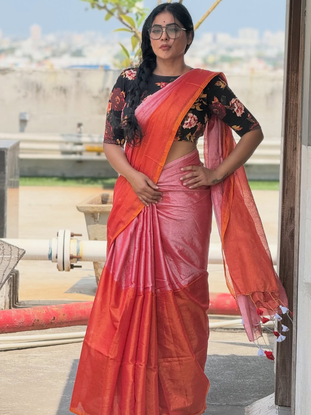 Karthigai Deepam Reshma Pasupuleti Recent Instagram Photos Attracts Fans