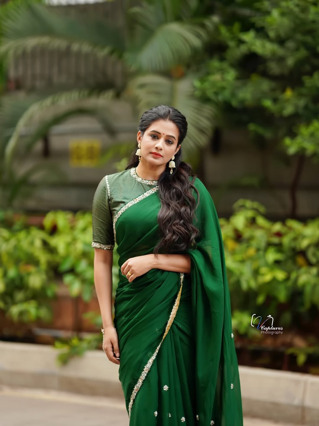 Latest Photos of Priyamani Go Viral on Social Media; Fans Praise Her Stunning Look